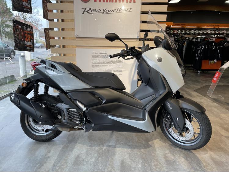 YAMAHA XMAX 125 TECH MAX
